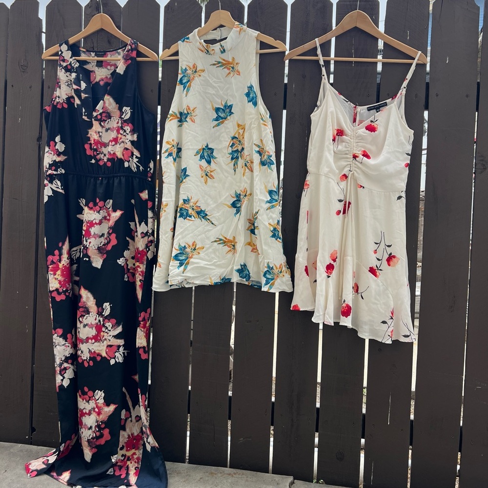 Lot of dresses - qty 20 - mostly Small / size 4-6